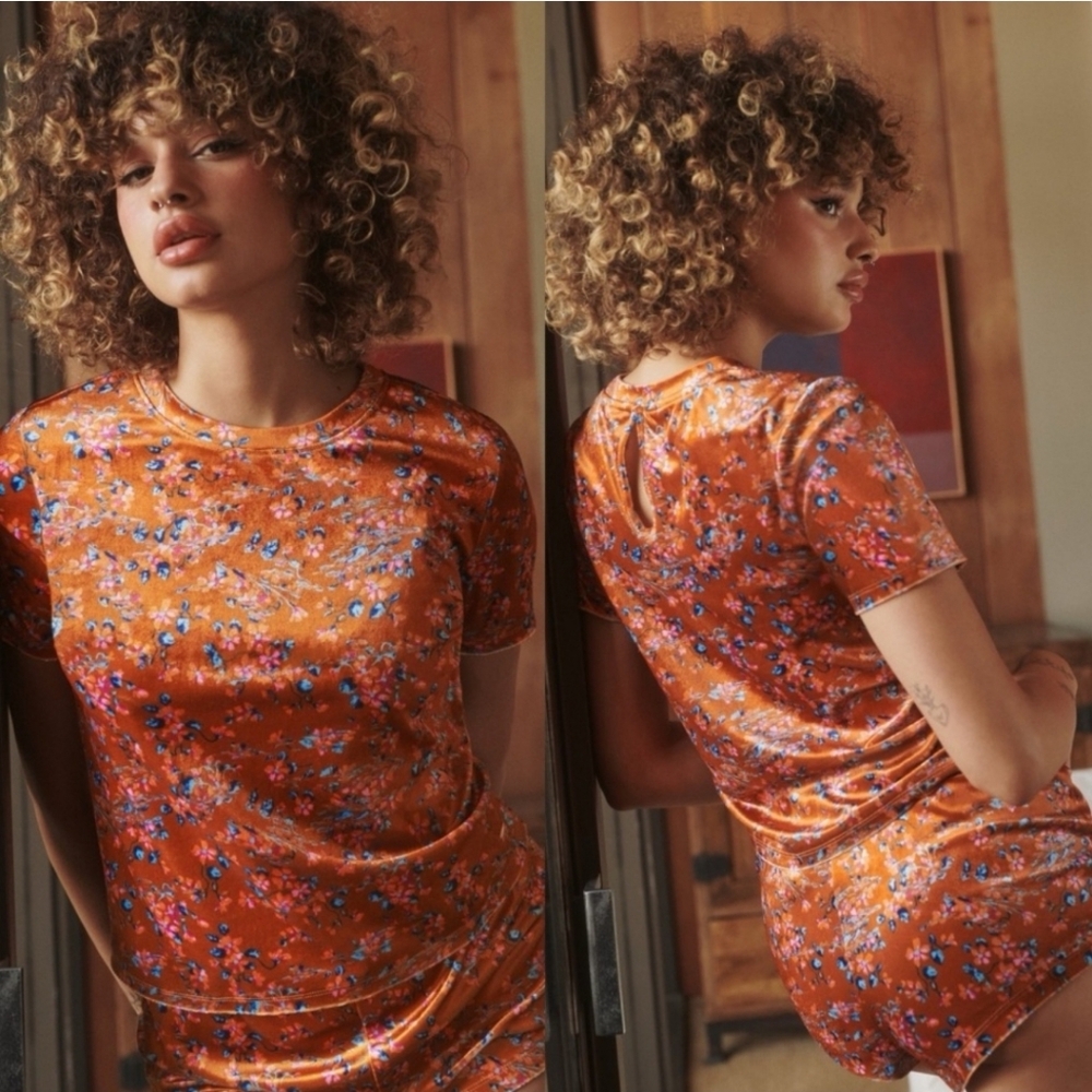 Savage X Fenty Psychedelic Velvet Sleep Top